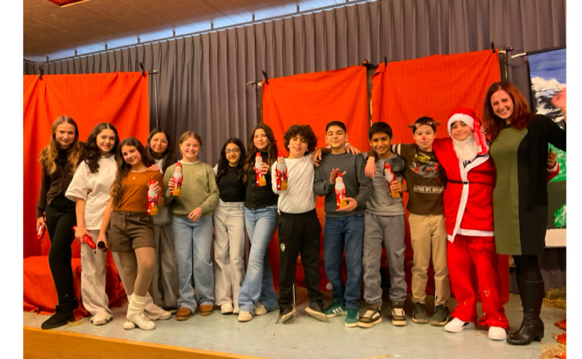 Die Theater-AG präsentiert: Der Weihnachtsmannzauber